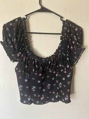 UO Black Floral M Crop Whimsigoth Dark Fairy Dark Coquette Witchy Soft Gothic